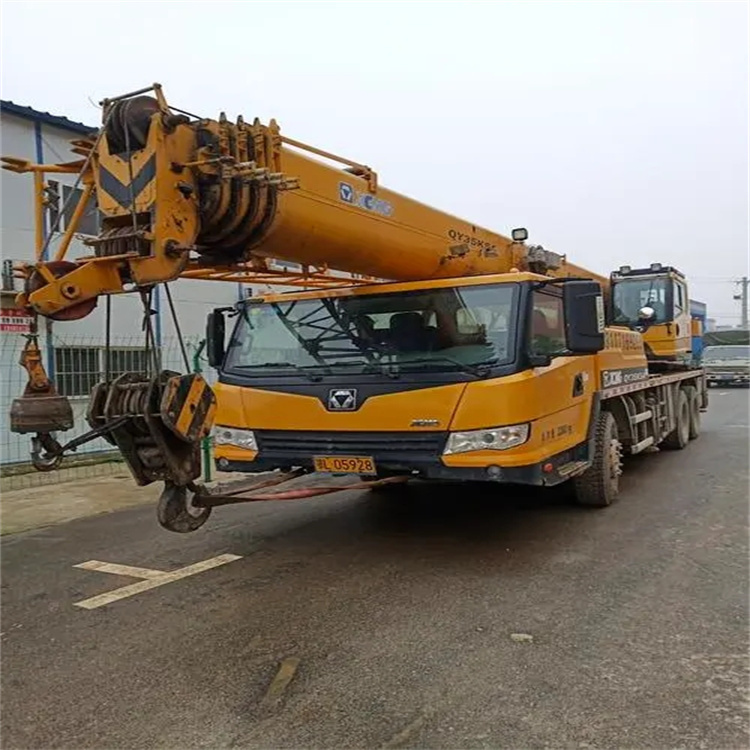 梁子湖吊车出租保险：全面覆盖，安全无忧