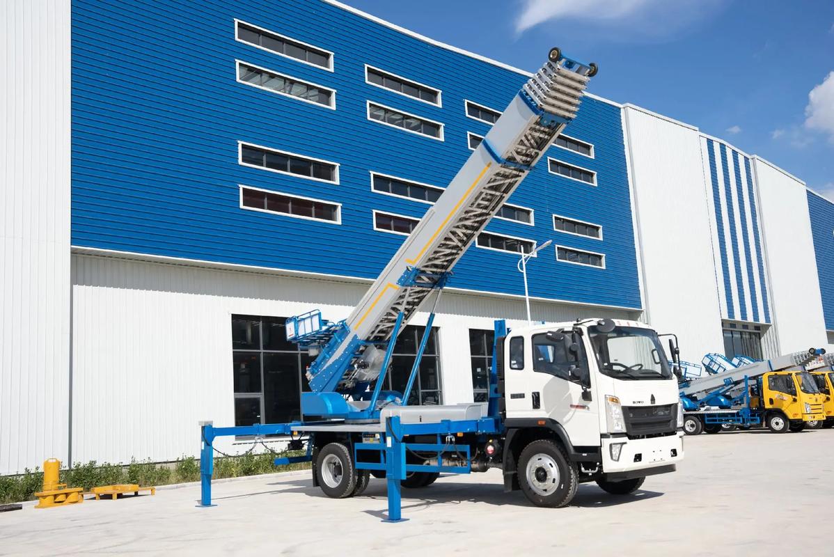 梁子湖小型云梯车上料车租赁多少钱